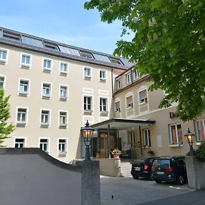 https://dom-hotel.getmunichhotels.com