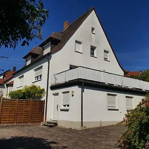  Apartment Weingut Knauer